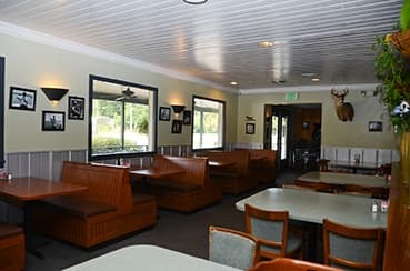 Family dining room interior at Musselwhite's